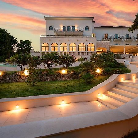 Hotel Moeesy, Blue & Green Oasis Hvar Town Exterior foto