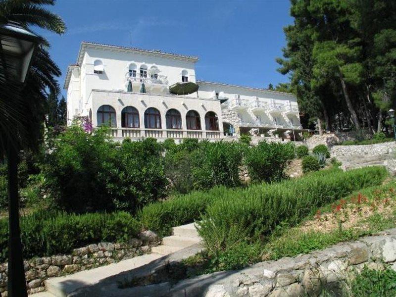 Hotel Moeesy, Blue & Green Oasis Hvar Town Exterior foto